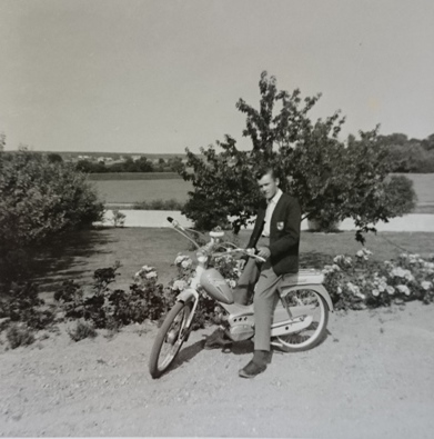 moped-small